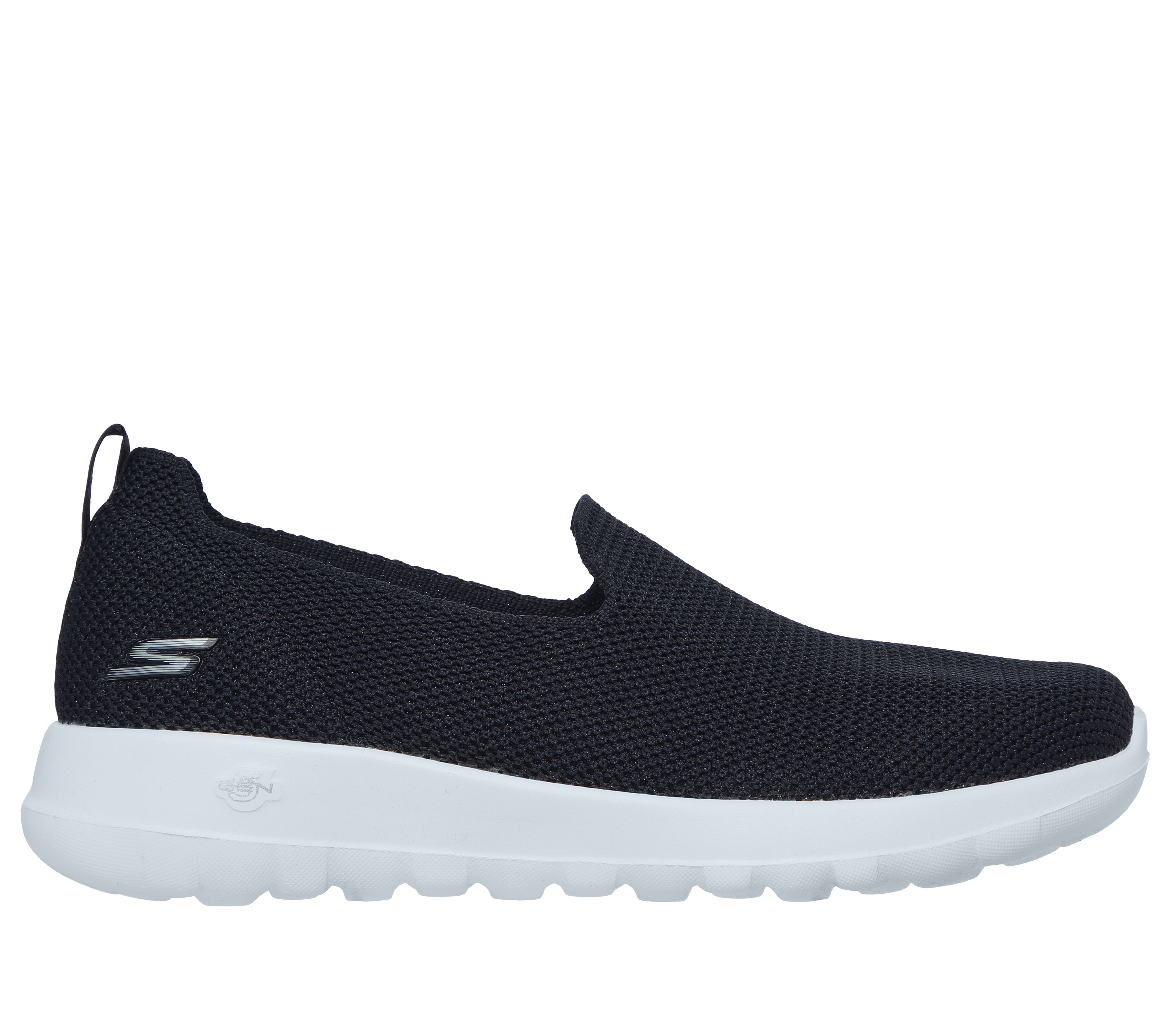 Skechers highlights sales sneakers