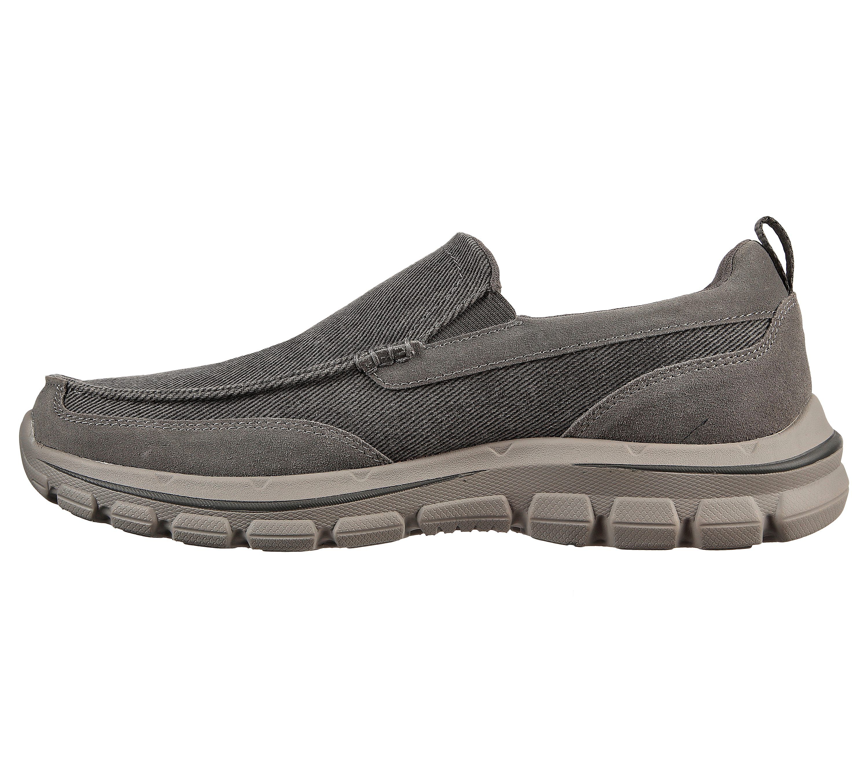 Skechers Relaxed Fit: Palmero - Matthis | Mall of America®