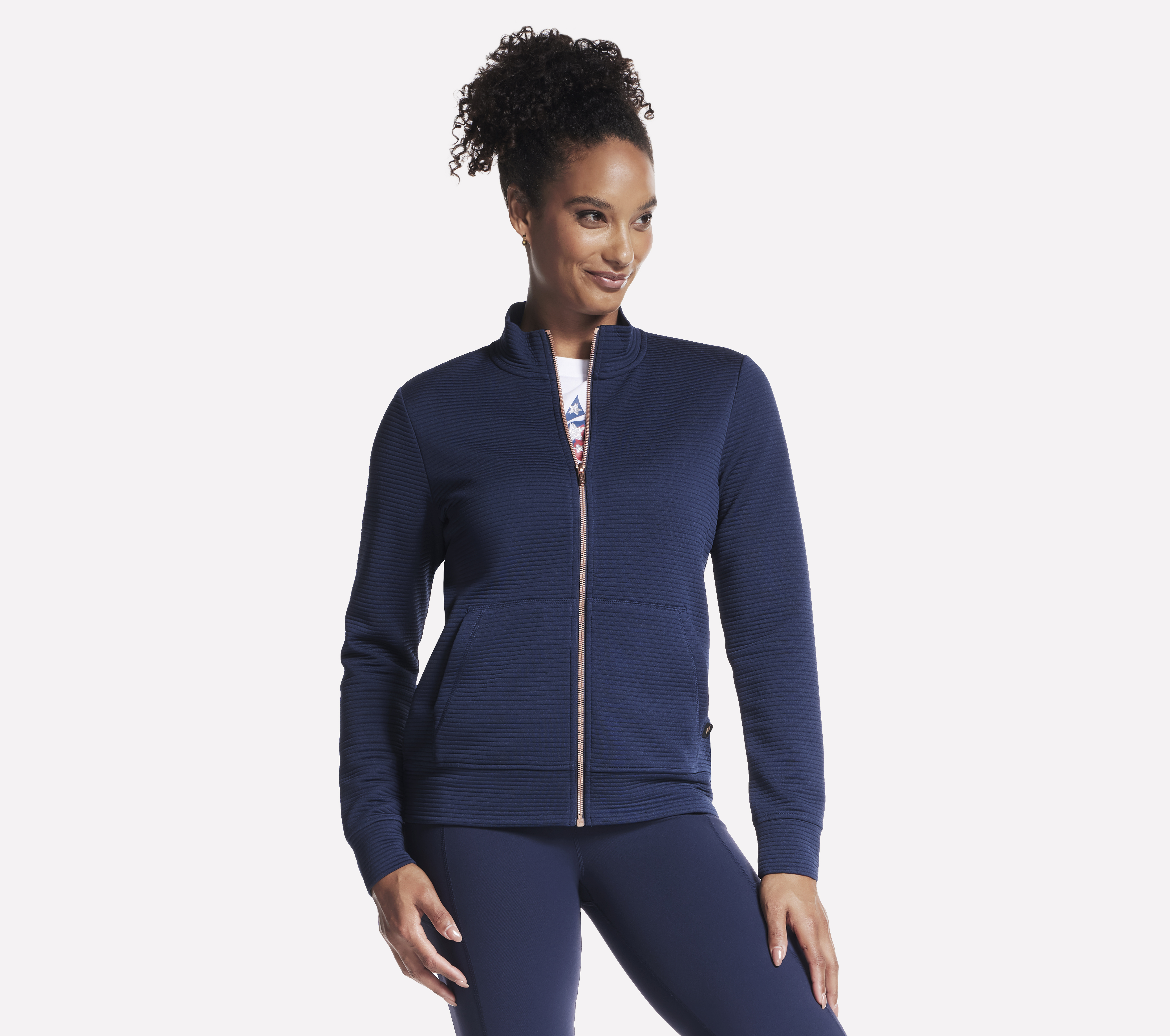 New Skechers offers women’s performance jacket mediumNWT