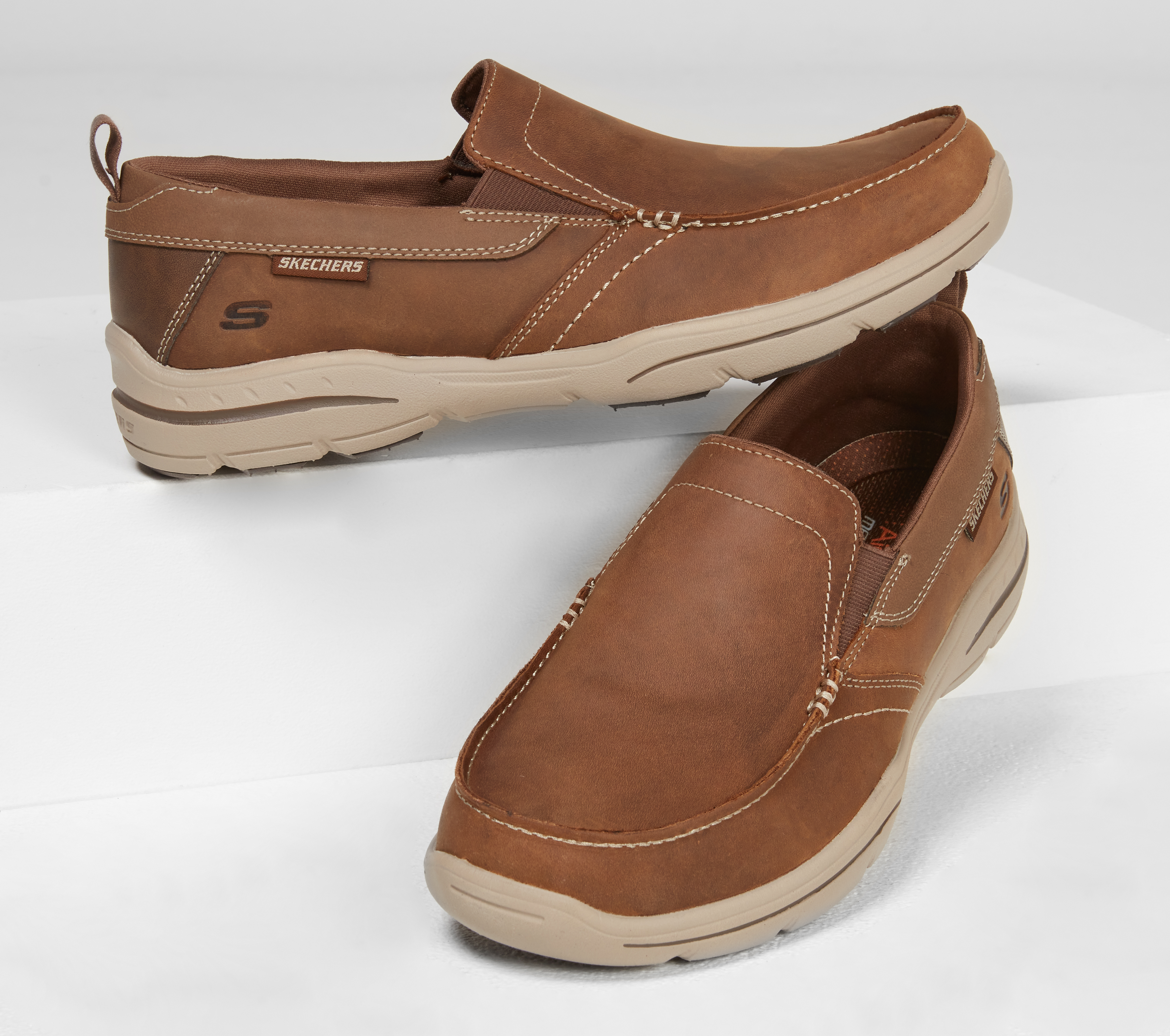 sketchers loafers